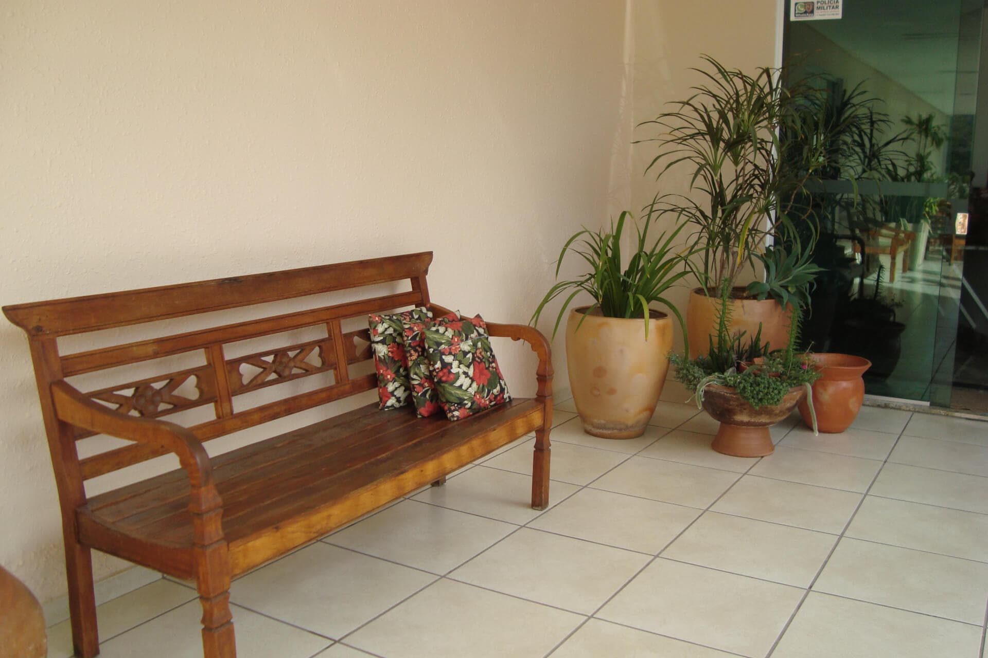Área Externa do Jequitiara Hotel em Itaobim MG