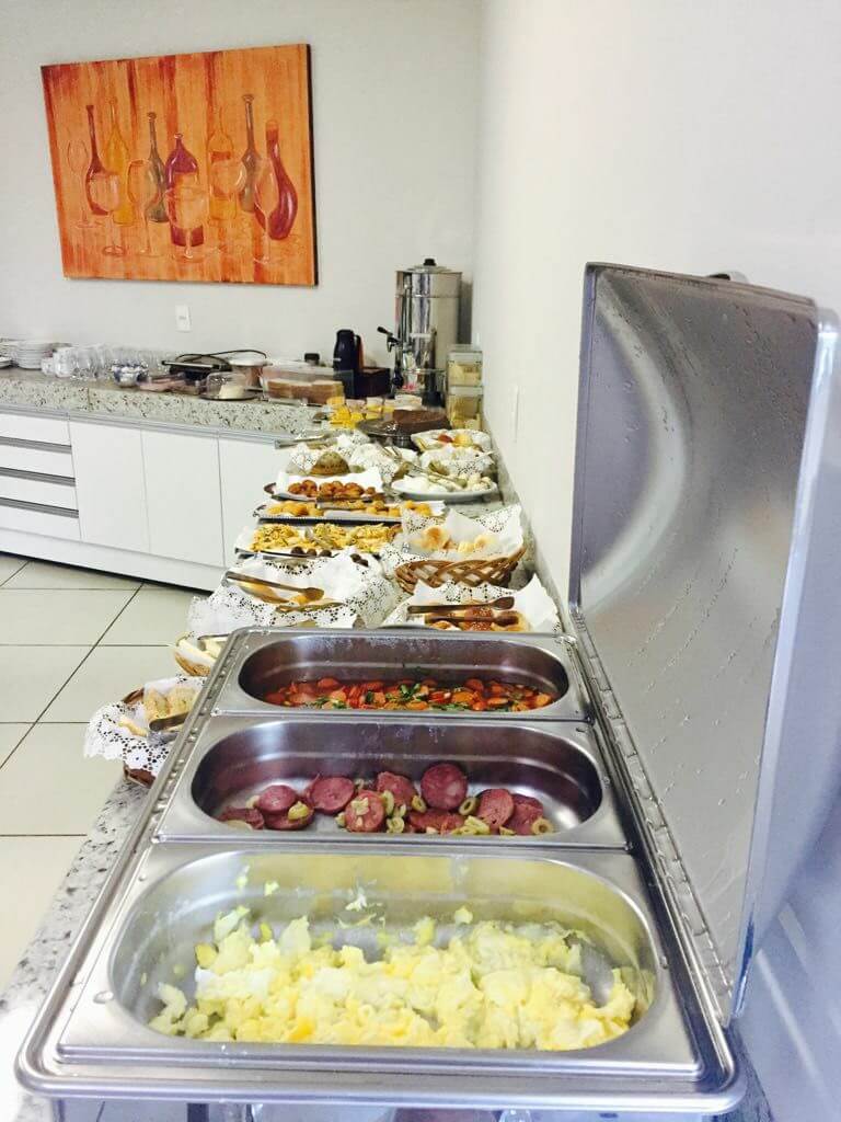Café da Manhã do Jequitiara Hotel em Itaobim MG