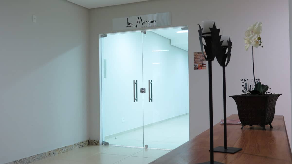 Salão de Convenções do Jequitiara Hotel em Itaobim MG